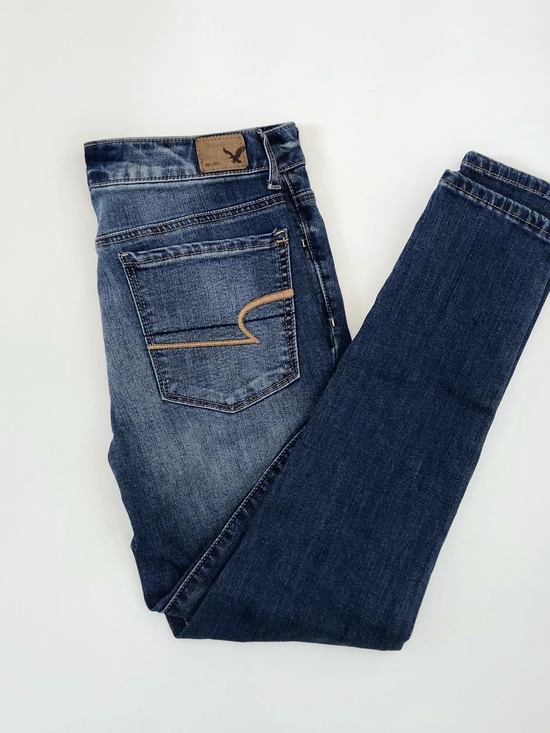 American Eagle Outfitters Denim - American Eagle Outfitters Medium Wash Whisker Jeans - Blue Womens Size 8 (6)